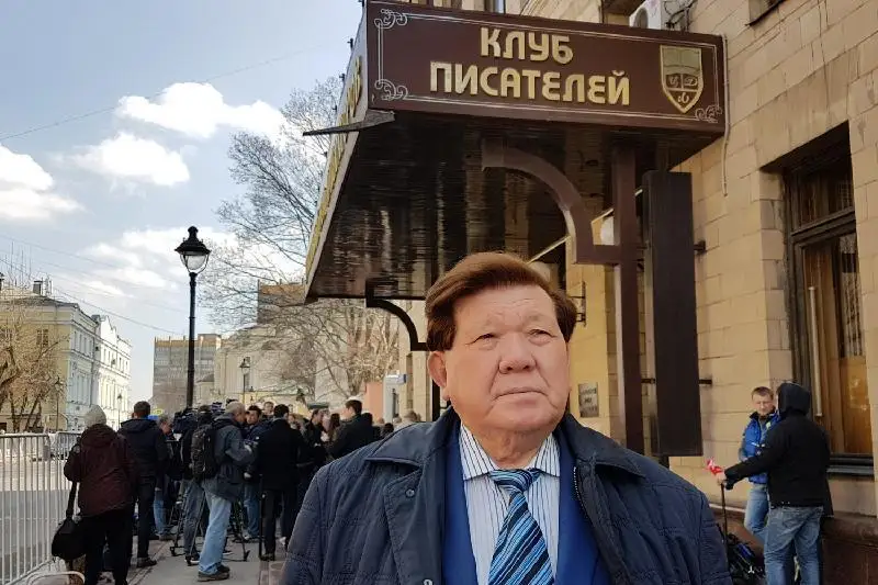 Ақын Мұхтар Шаханов 80 жасқа толды