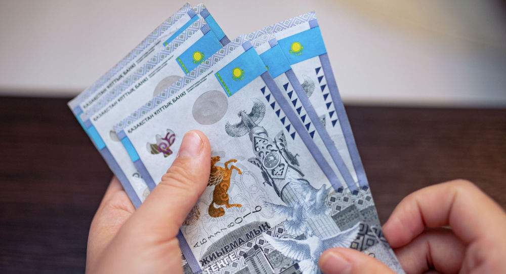 Қазақстандықтар банктерге 7 триллион теңге қарыз