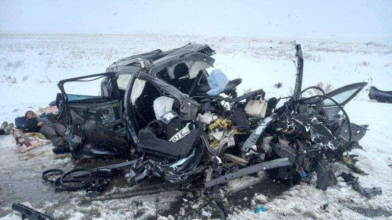 Жетісу облысында жеңіл көлік пен КамАз соқтығысып, үш адам қаза тапты