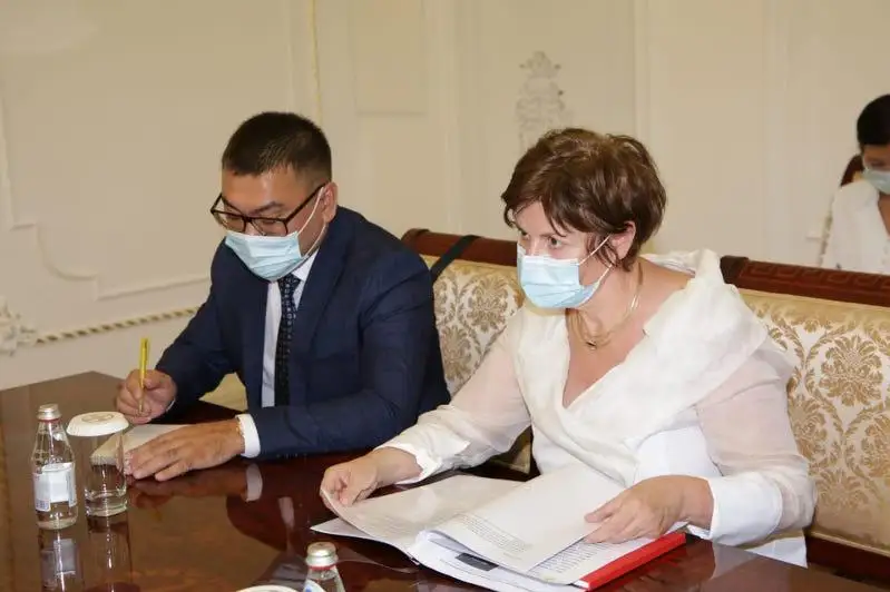 Бердібек Сапарбаев ГФР Бас консулымен кездесті
