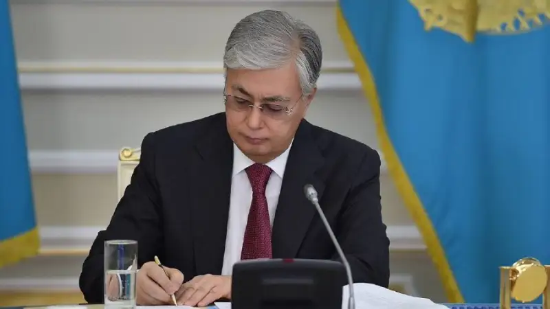 Тоқаев үш жаңа облыстан Сенат депутаттарын сайлауды тағайындау туралы жарлыққа қол қойды