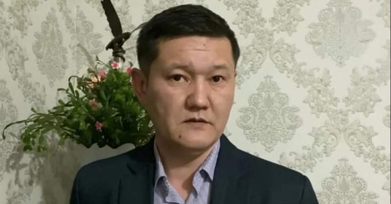 Журналист Думан Мұхаметкәрім экстремизмді қаржыландыру ісі бойынша екі айға қамауға алынды