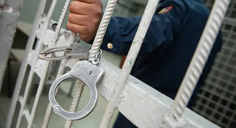 78 жастағы анасын қорлаған ер адам қамауға алынды