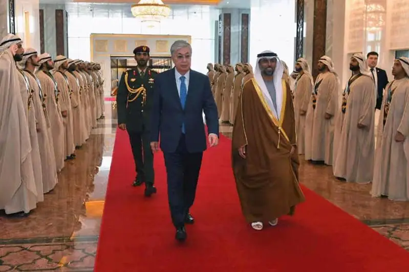 Тоқаев Біріккен Араб Әмірліктеріне келді 