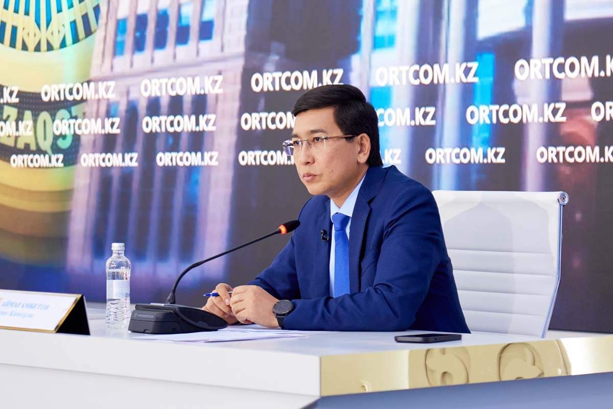 Аймағамбетов: Орыс тілінде білім беру өзгеріссіз жалғасады