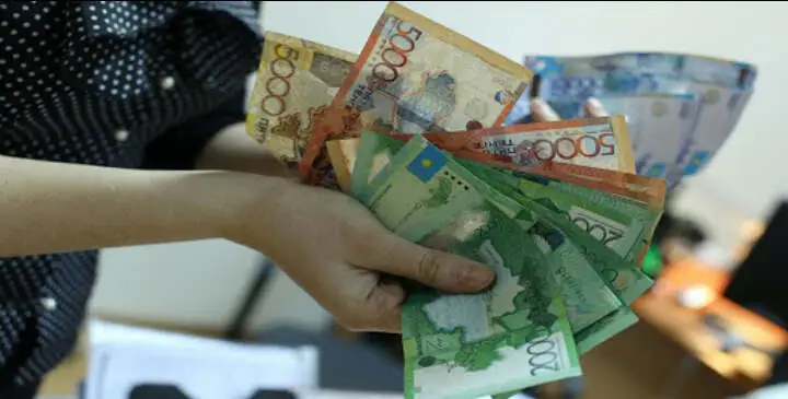 “Пластик әйнек шебері” 4 тұрғынды алдап кетті