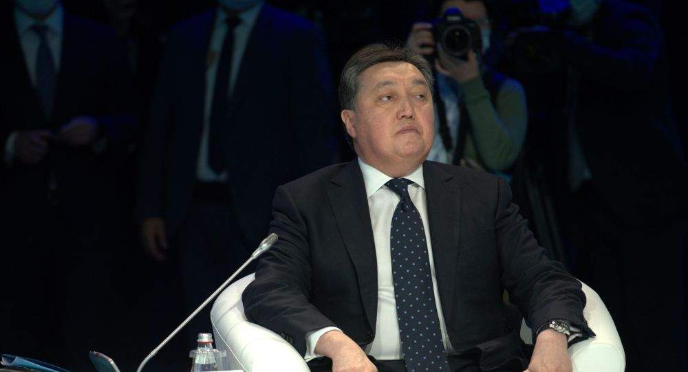 Асқар Мамин халықты вакциналау жұмысын жалғастыруды тапсырды 