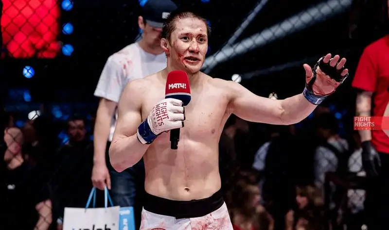 Жалғас Жұмағұлов UFC титулына үміткер файтермен сөзге келіп қалды