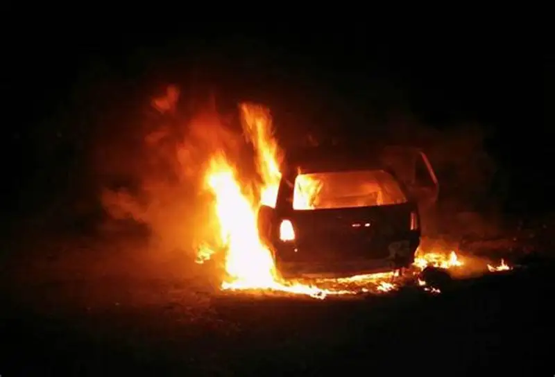 Шиеліде тұрғын үй ауласындағы көлік толығымен өртеніп кетті 