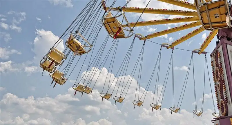 Қарағандыда аттракционда төбелескен әйелдерге айыппұл салынады