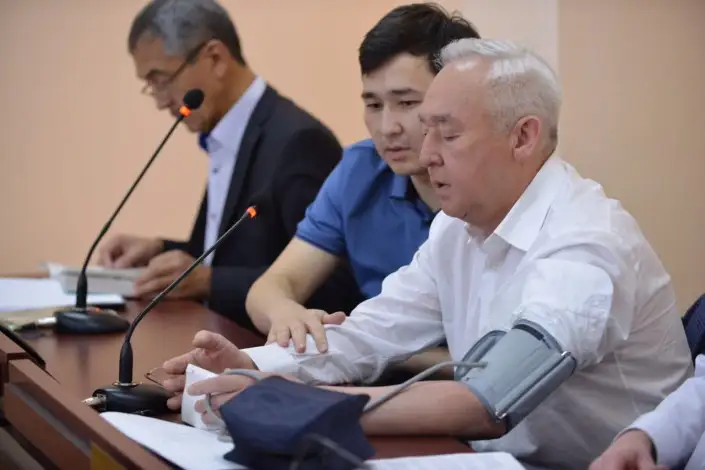 Жоғарғы сот Сейітқазы және Әсет Матаевтарды толық ақтап, мемлекет атынан кешірім сұрады