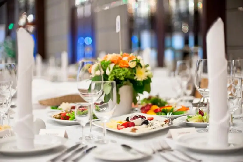 Таразда мейрамхана иесі қонақтарды VIP-кабинкаға тығып қойған