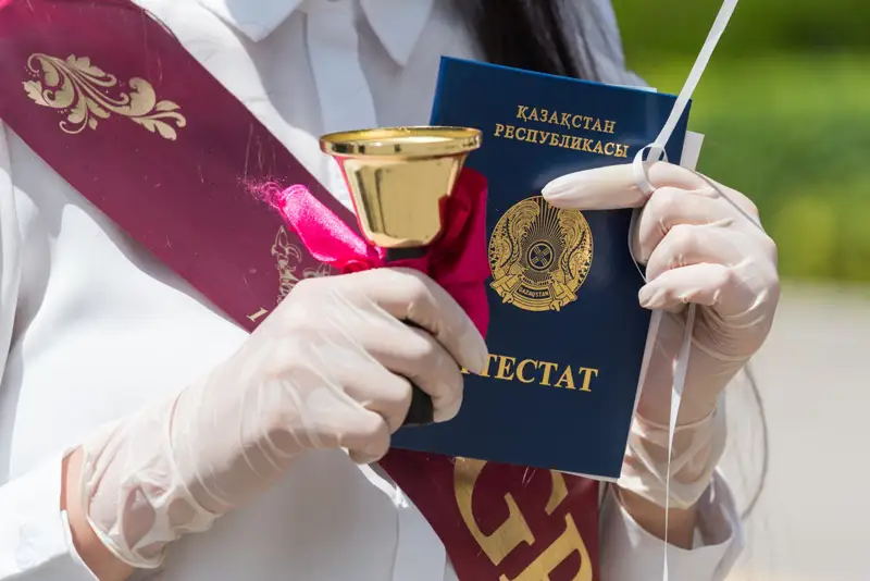 Биыл 172 мыңнан астам оқушы мектеп бітіреді