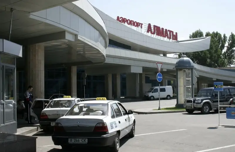 Таксист Италия азаматшасын әуежайдан қонақ үйге дейін 45 мыңға апарған