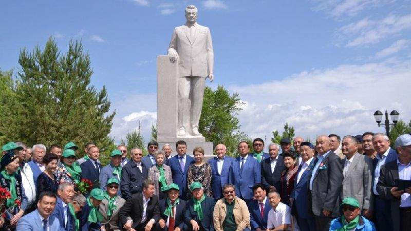 Бақанаста Дінмұхамед Қонаевтың ескерткіші ашылды