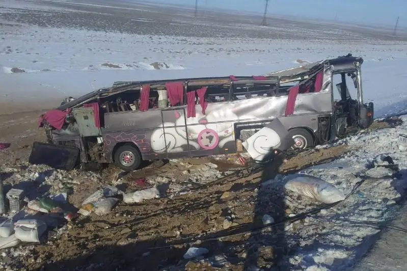 Балқаш маңында автобус аударылды