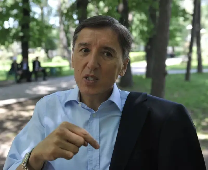 Болат Әбілов саяси партия құратынын мәлімдеді