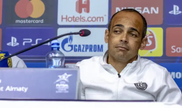 «Қайрат» бапкері бақ сынап жатыр