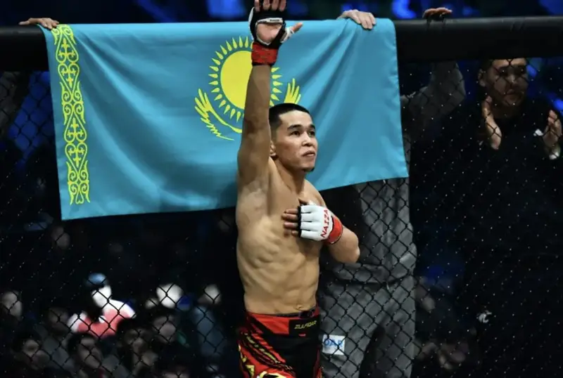 Асу Алмабаев жекпе-жектен кейін жүре алмай қалған