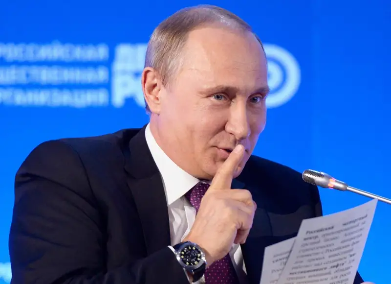 Ол Қазақстанды меңзеген жоқ: Тоқаевтың кеңесшісі Путиннің сұхбаты туралы