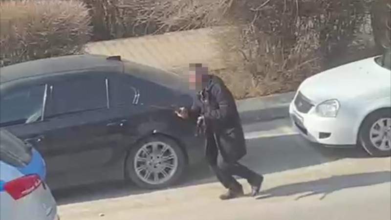 Шымкентте атыс шығарған Өзбекстан азаматын ұстаған полицейге 2 айлық көлемінде жалақы берілді
