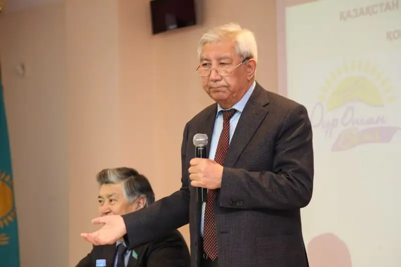 «Ханға ақыл айтамын деп...» Мырзатай Жолдасбеков сөз естіп қалды