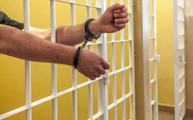 Алматыда мешіт күзетшісі 18 жастағы жігітті зорлады деген күдікпен ұсталды