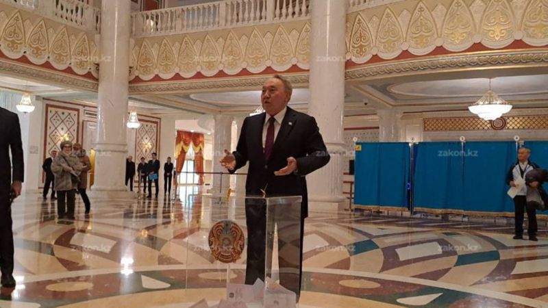 Назарбаев дауыс беруге барды (видео)