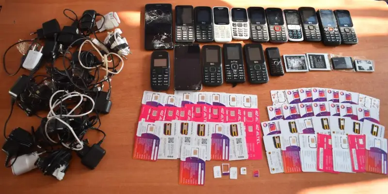 Түрмеге телефон кіргізбекші болған