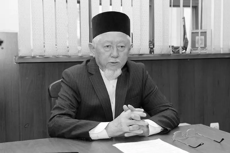 Белгілі ғалым Әбсаттар қажы Дербісәлі дүниеден өтті