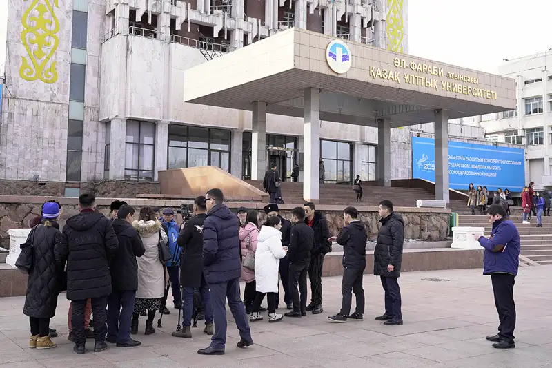 ҚазҰУ-дан тағы шу шықты: 10 студентті оқудан шығару әділеттілік пе?