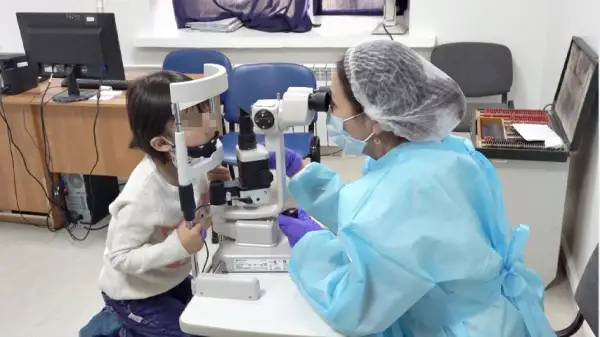 Көз іші қатерлі ісігіне шалдыққан балаларға арнайы операция жасалатын болды