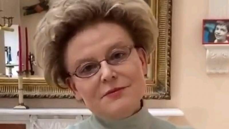 Вакцина салдырған қазақстандықтар Pfizer қабылдай ала ма? Елена Малышева түсіндірді
