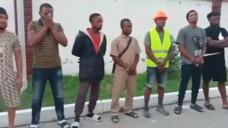 Қонаевта заңсыз жұмыс жасаған африкалықтар қолға түсті
