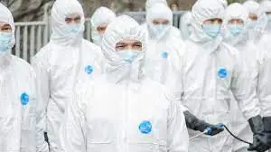 Облыстық аурухана басшылығы дәрігерлерге төленетін үстемақыны кімдерге бөліп берген?  