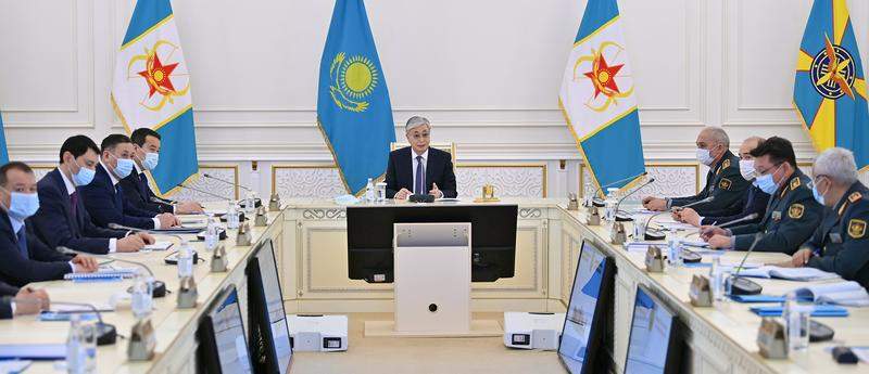 Президент Қарулы Күштердің басшылығымен кеңес өткізді 