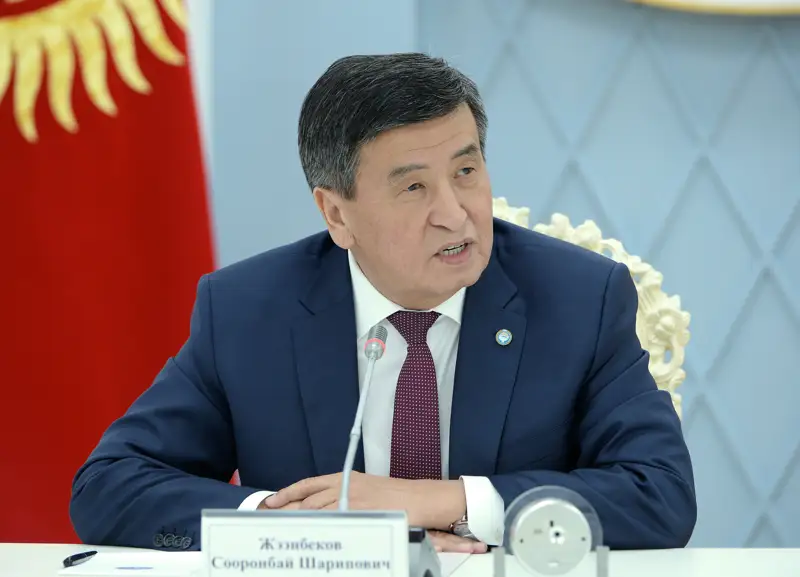 Қырғыз президенті Жиенбеков отставкаға кетті
