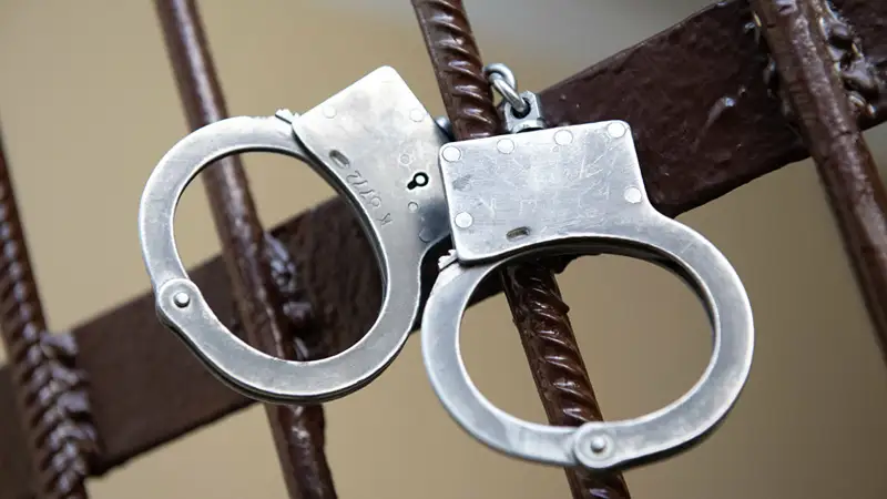 Алматы қаласы Білім басқармасының мемлекеттік сатып алу бөлімінің басшысы ұсталды