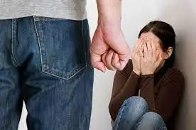 Шымкентте күйеуін кездейсоқ өлтірген әйел ақталып шықты 