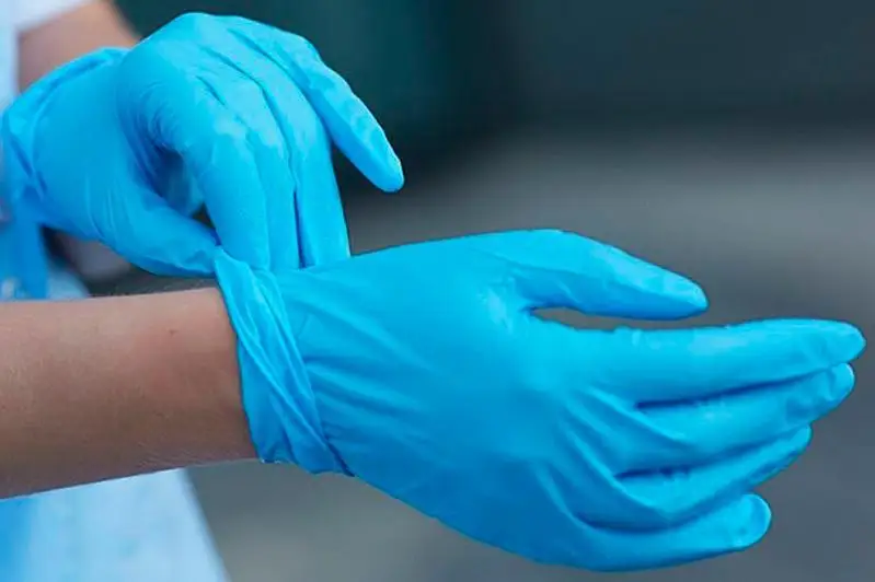 Мектеп оқушыларына медициналық қолғап керек пе?