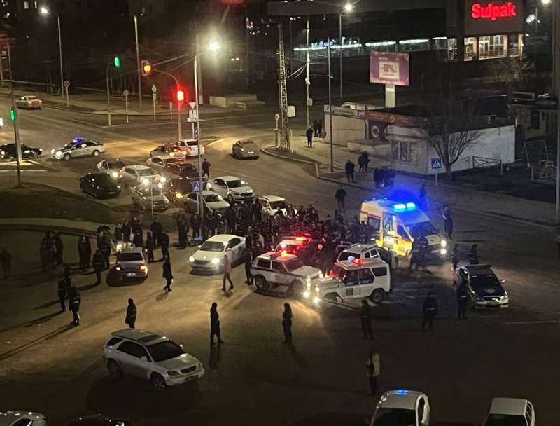 Калашников автоматынан оқ жаудырған: Атырауда атыс болып, екі адам өлді