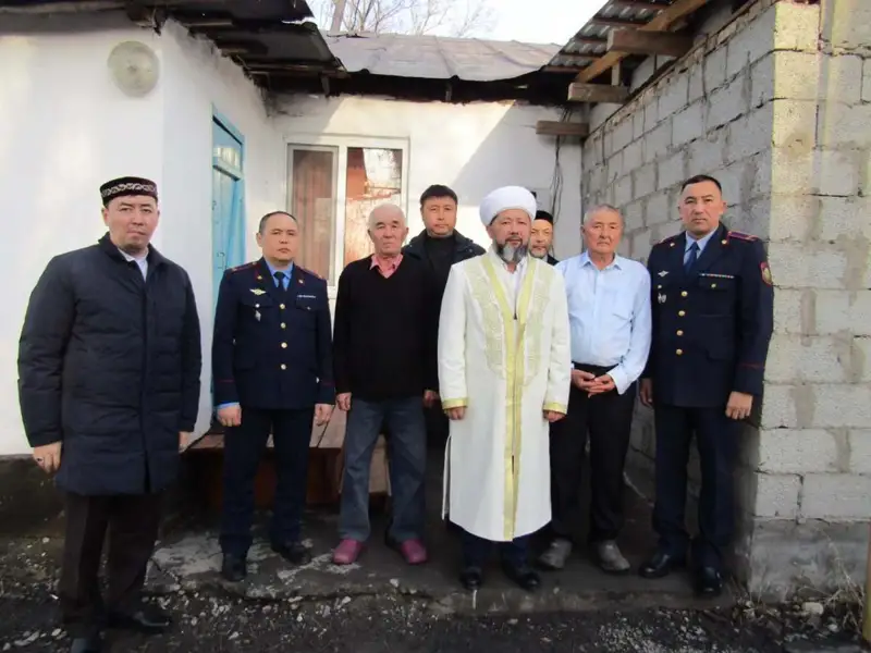 Бас мүфти қаңтар оқиғасында қаза тапқан Ержановтың жақындарына көңіл айтты 