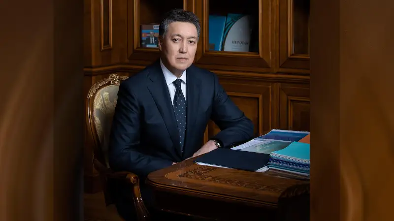 Асқар Мамин даңқты спортшының туыстарына көңіл айтты