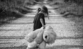 Астанада үйінде таяқ жеген 7 жасар қыз ауруханаға түсті