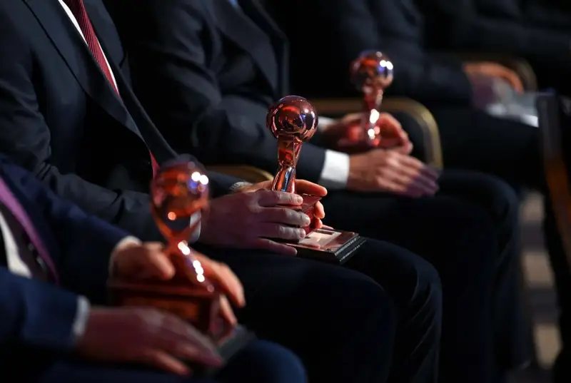 Президент «Алтын Сапа» және «Парыз» сыйлықтарының иегерлерін марапаттады