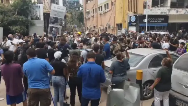 Бейрутта тұрғындар наразылық акциясына шықты