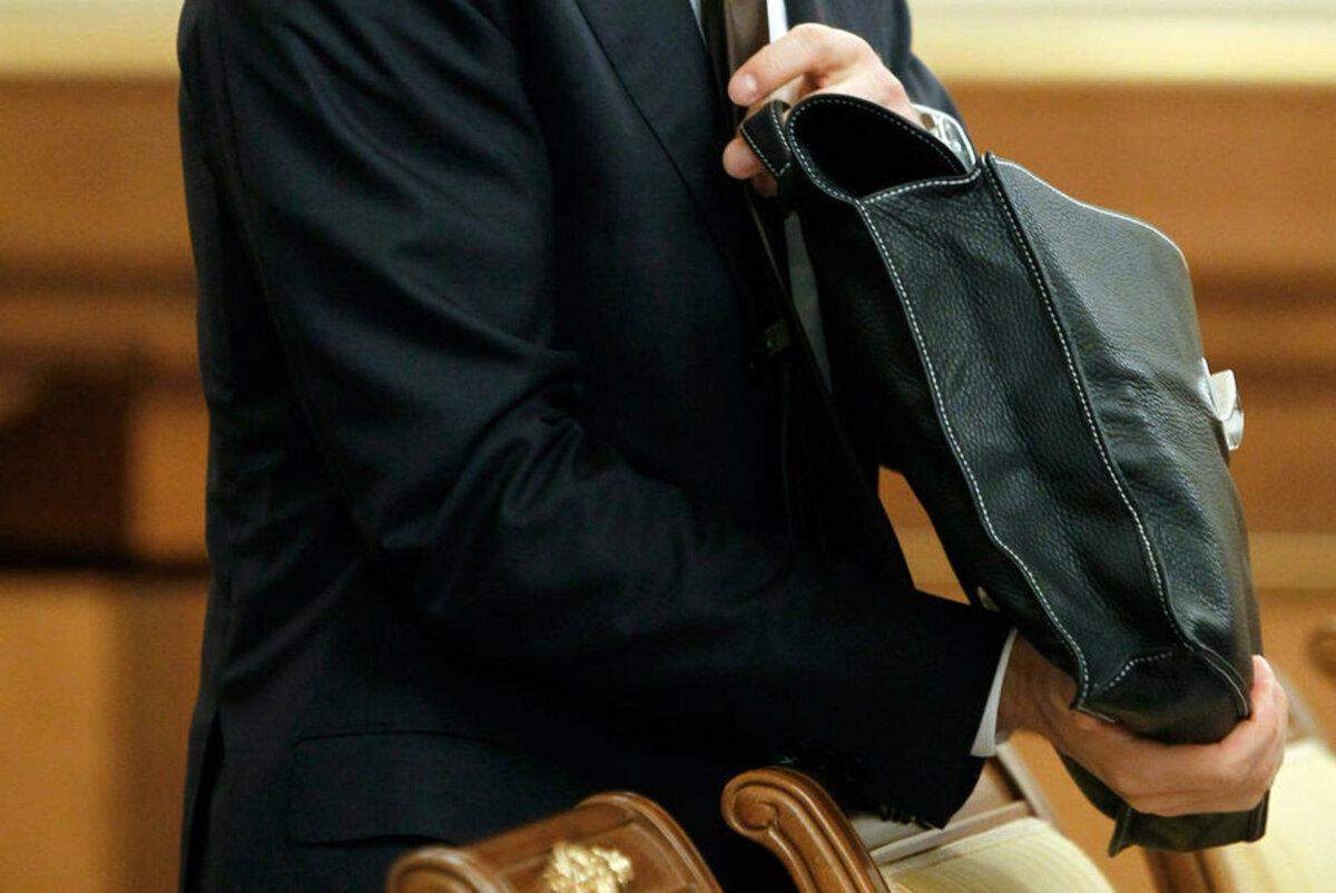 Мемлекет қызметкерлерін жаппай қысқарту күтіп тұр