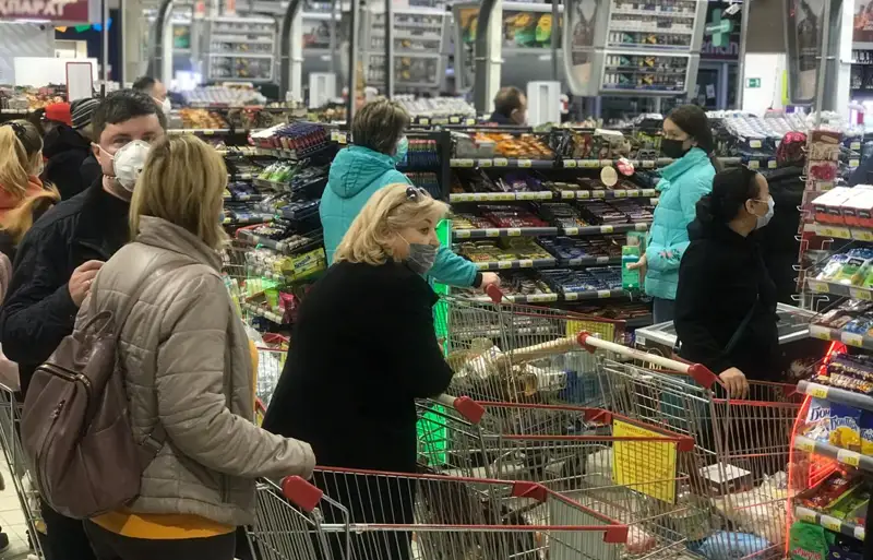 Маска кимегендер дүкендерге кіре алмайды