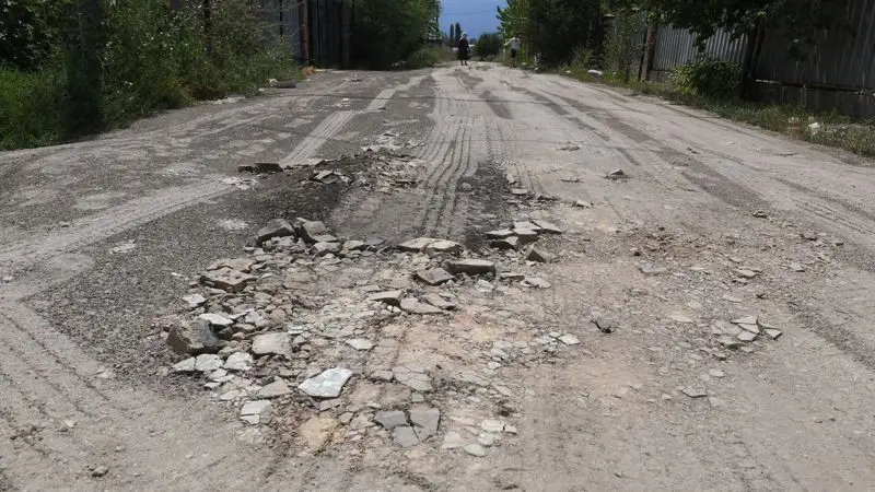 Қостанай облысында қызыл судың шайып кетуіне байланысты тас жол жабылды