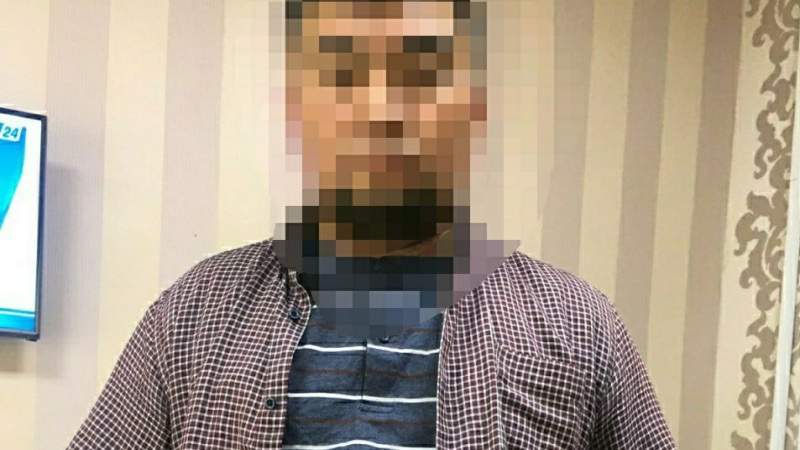 Алматыда такси жүргізушісі скотч көмегімен бейнебақылау жүйесін алдамақ болған